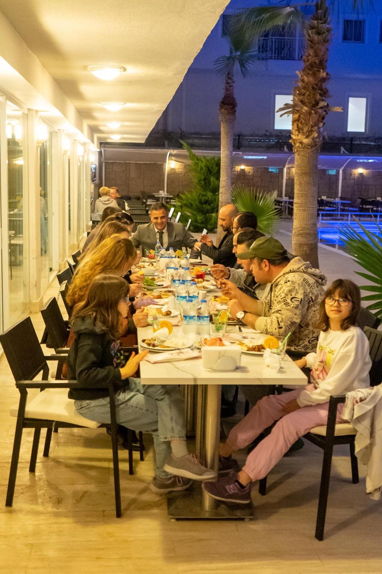 Beso Beach Hotel أجفا المظهر الخارجي الصورة