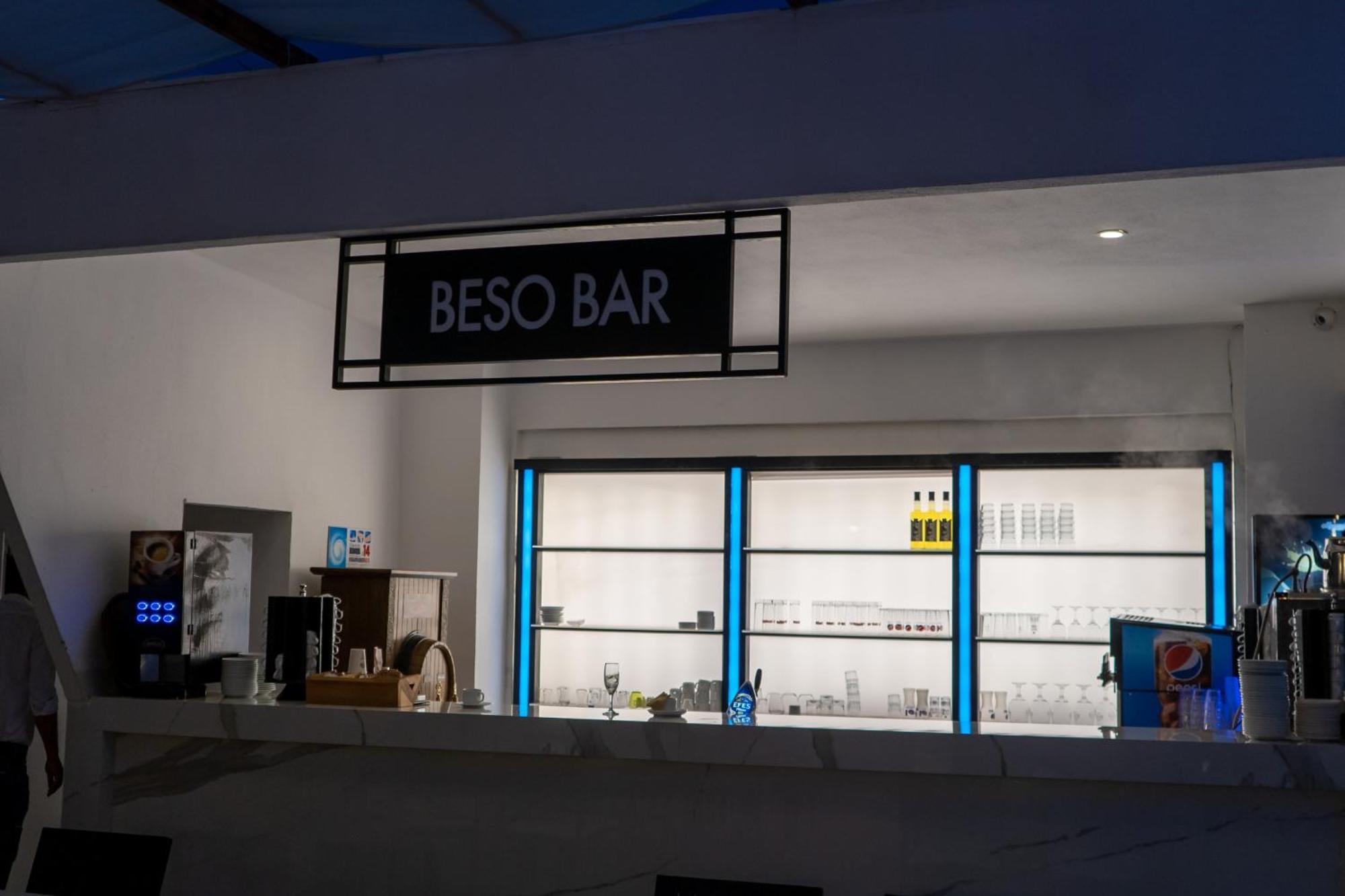 Beso Beach Hotel أجفا المظهر الخارجي الصورة