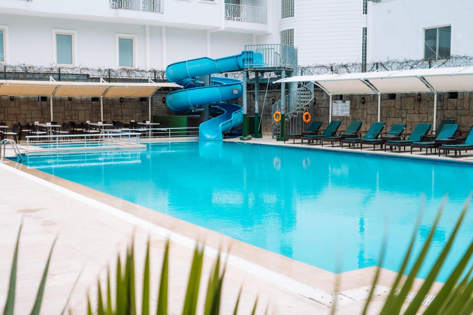 Beso Beach Hotel أجفا المظهر الخارجي الصورة