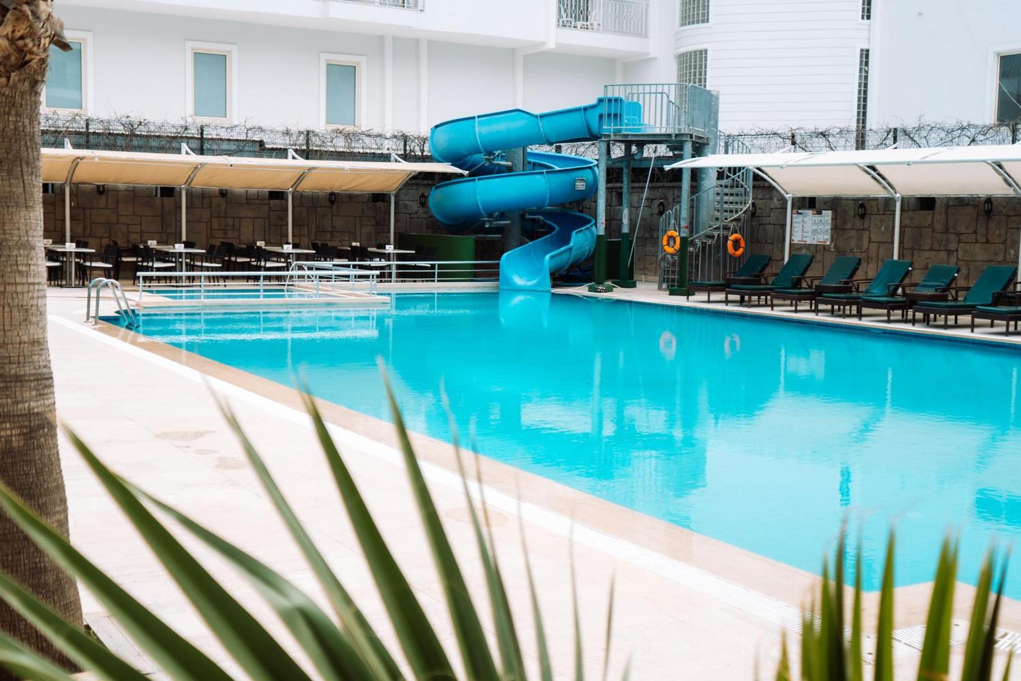 Beso Beach Hotel أجفا المظهر الخارجي الصورة