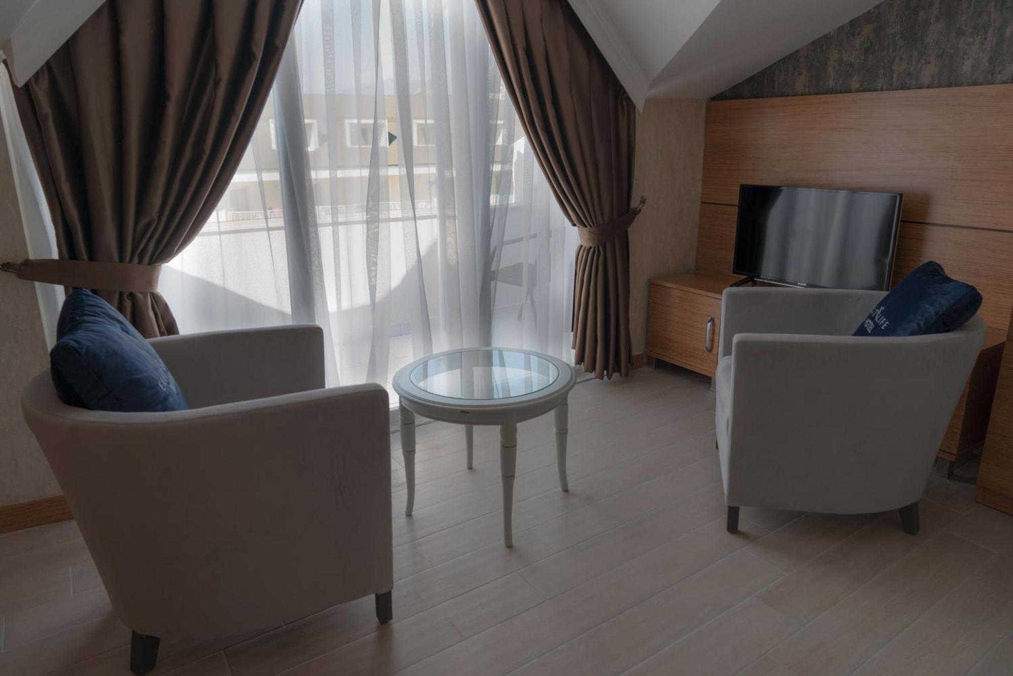 Beso Beach Hotel أجفا المظهر الخارجي الصورة